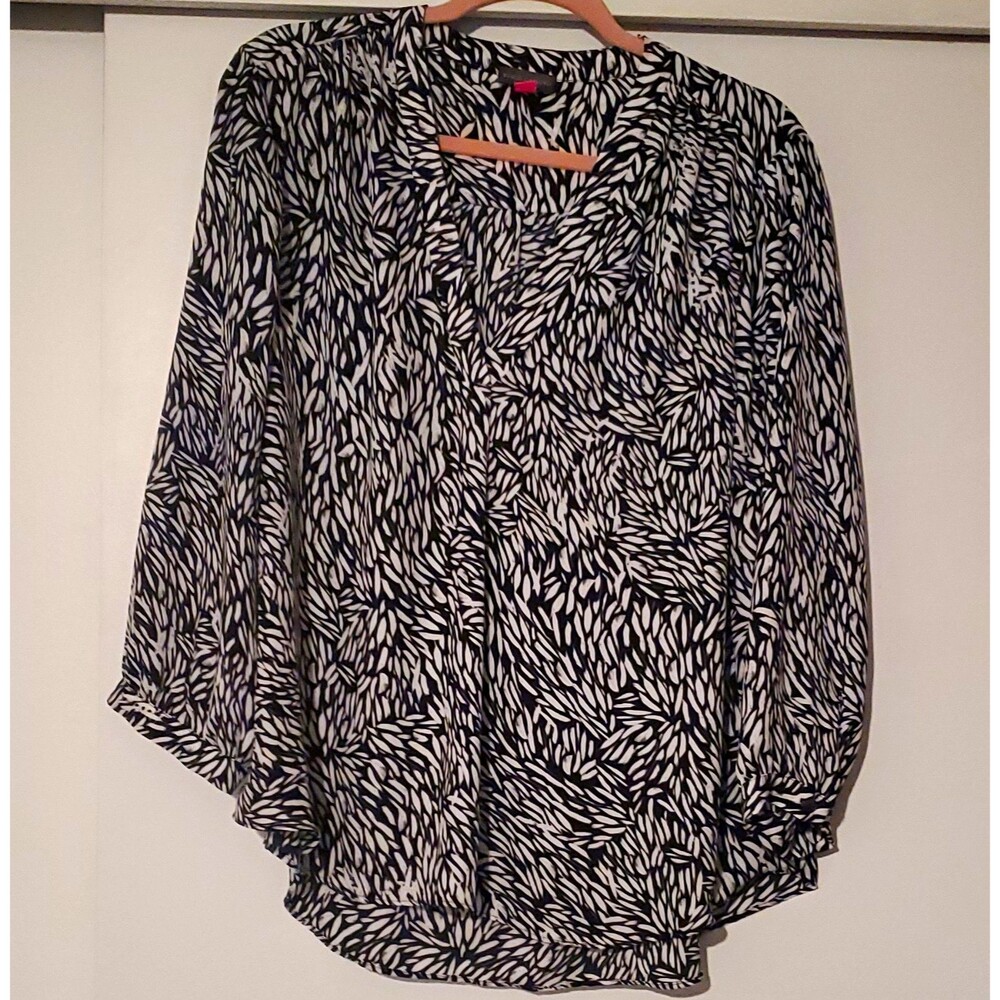 Vince Camuto Women's XL V-Neck 3/4 Dolman Sleeve Blouse Abstract Black/White